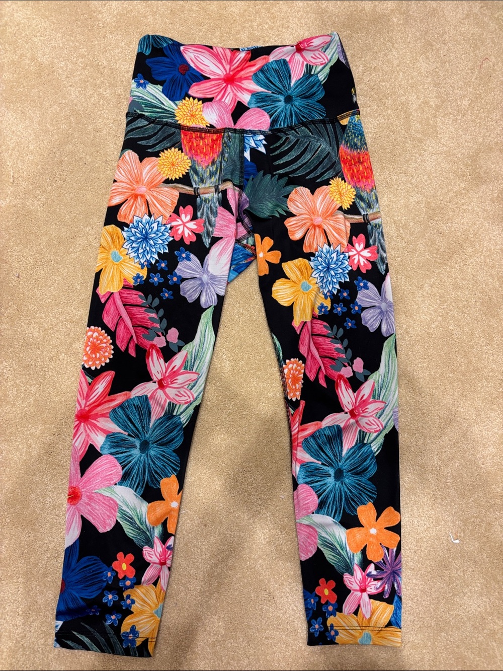Beyond Yoga Women’s Floral Print Midi Leggings Tropical